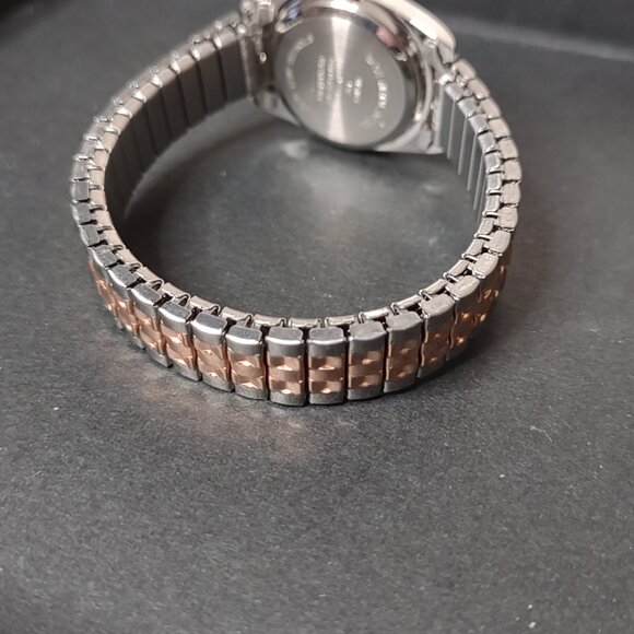 6 Inch Two Tone Metal Stretch Watch With White Dial - Picture 7 of 12